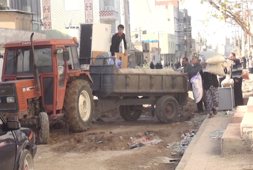 Nusaybin’de yasak kalktı, göç başladı Nusaybin’de yasak kalktı, göç başladı